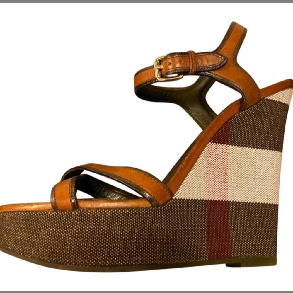 Burberry Tan Leather & Signature Check Wedge Sandals